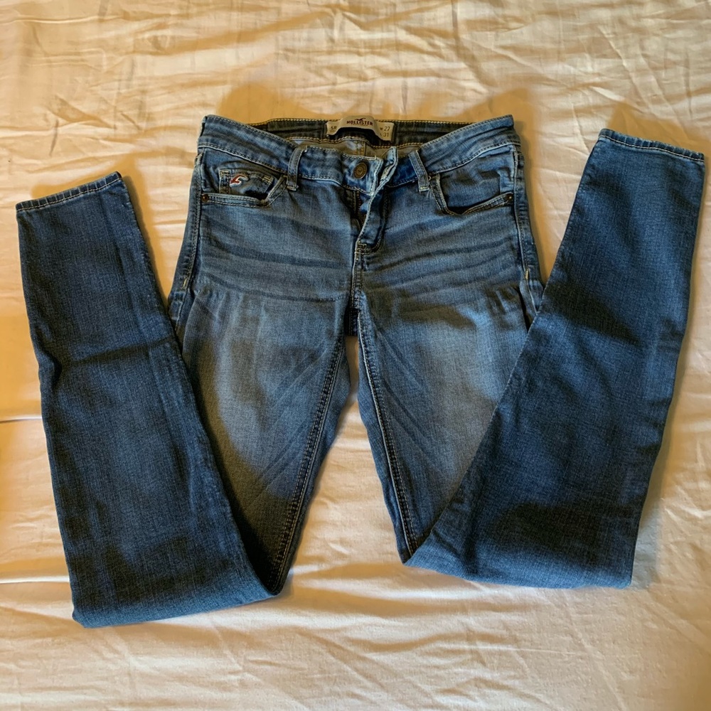 Hollister stretchy skinny jeans